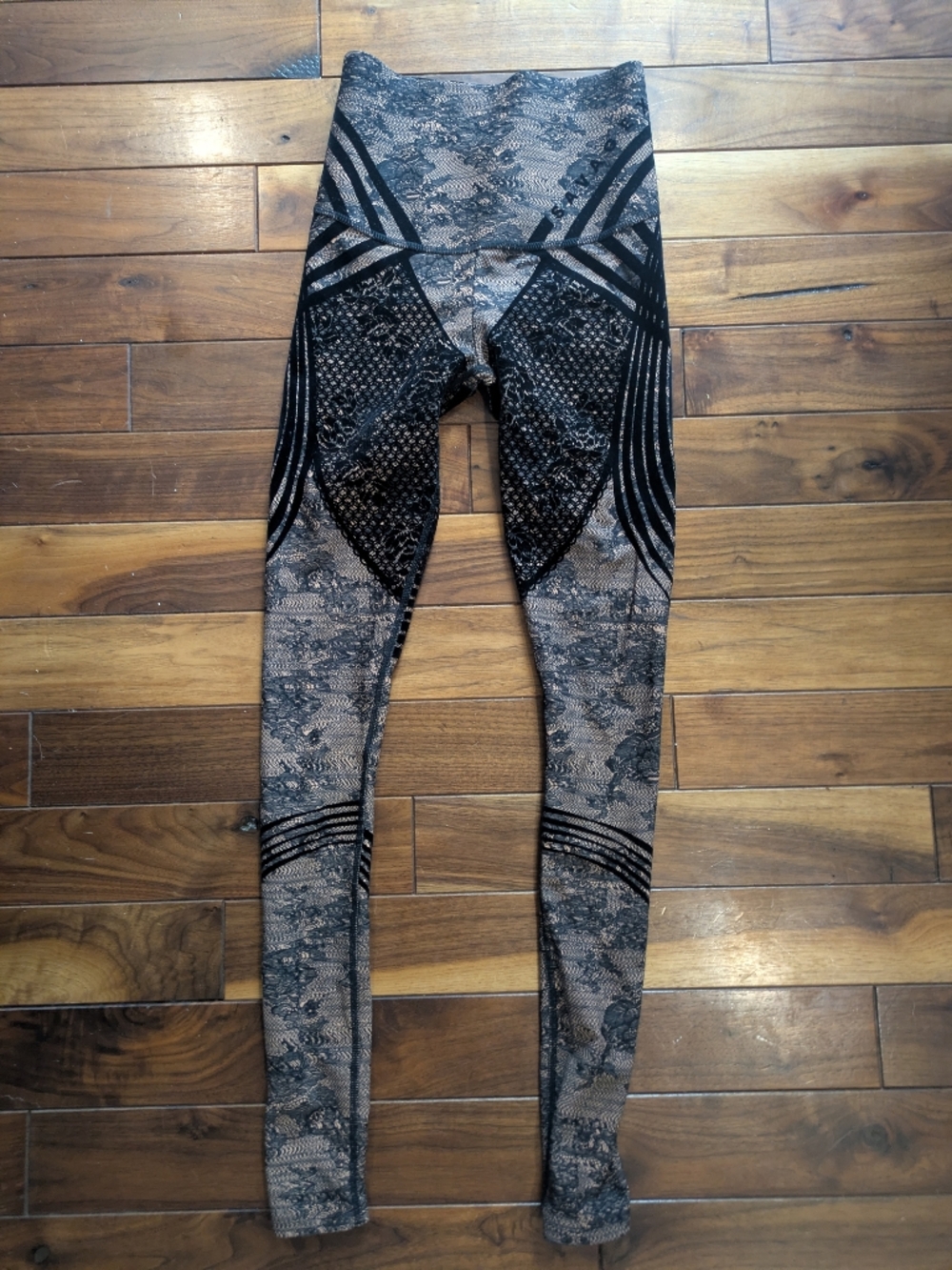 Savage Fenty High-Waisted Black & Tan Patterned Leggings
